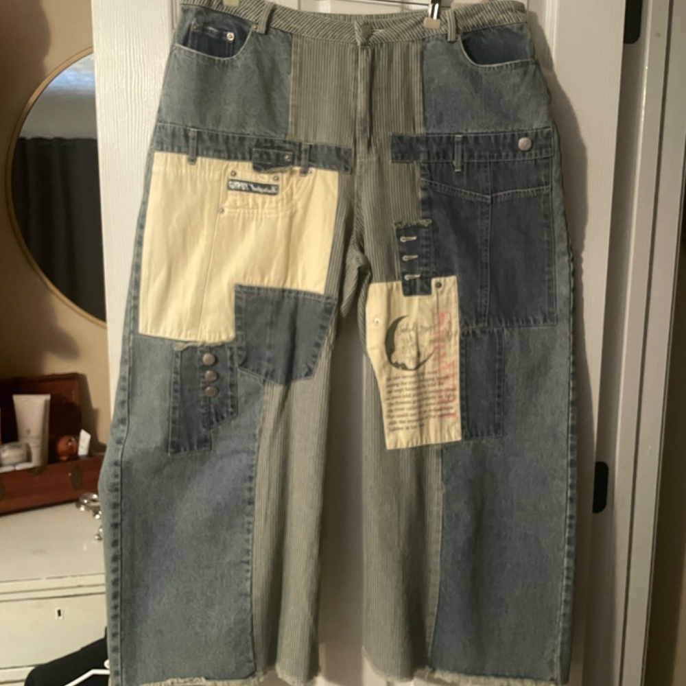 Patchwork Wide-Leg Jeans in Light Blue and Cream - Picture 10 of 14